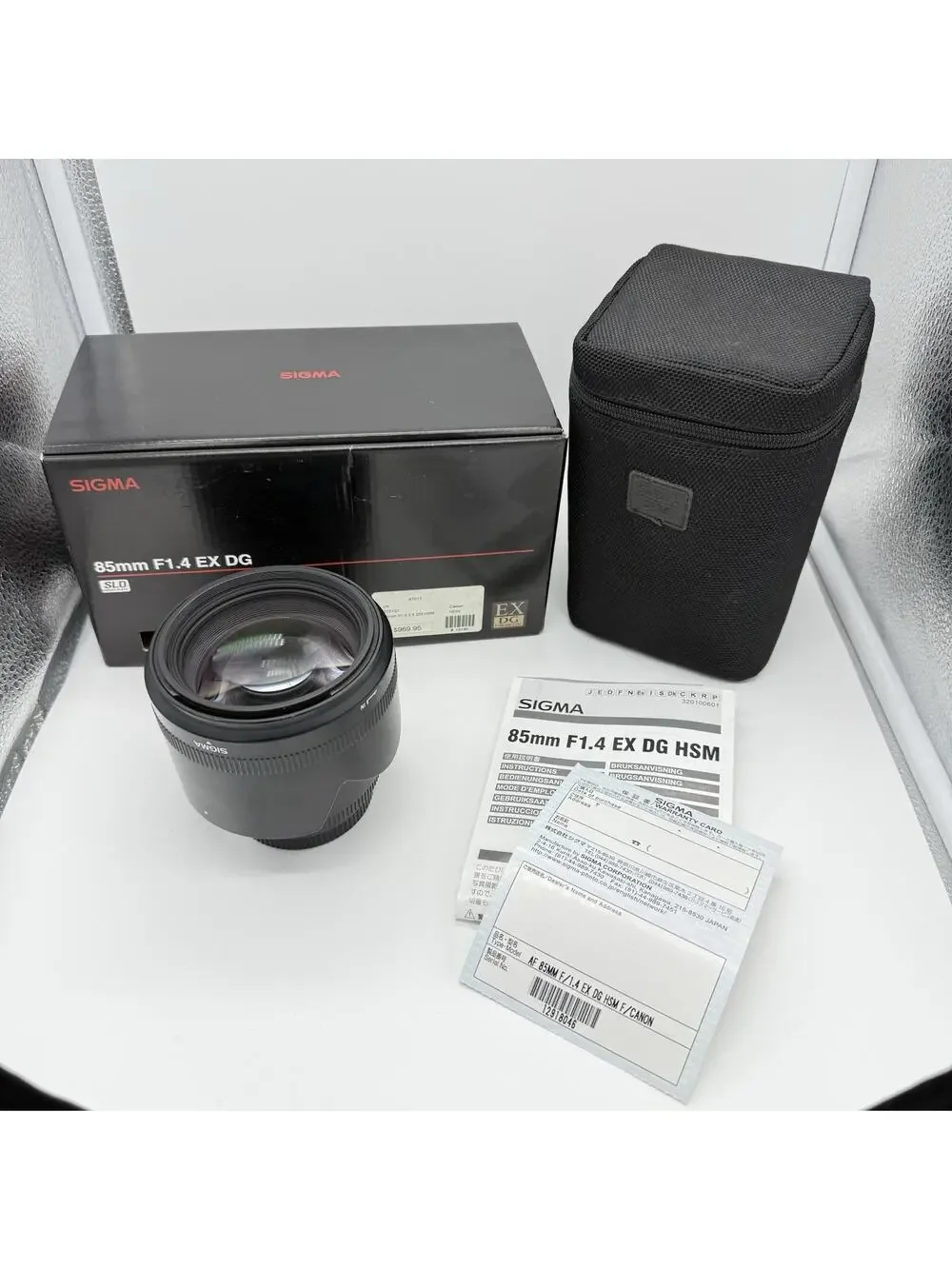 Sigma 85mm f/1.4 EX DG HSM Lens for Canon (Excellent Condition) In box